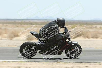 media/Apr-26-2025-BRL Bagger Racing League (Sat) [[9e270f465f]]/6-Liquid and Air Cooled Twins Race/